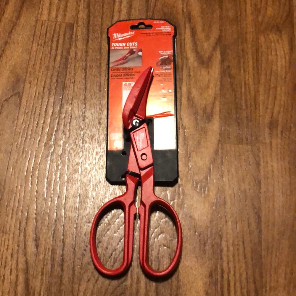 Milwaukee Offset Compound Tinner Cuts Up To 18 Gauge